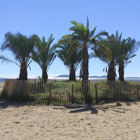 Suite Avec Tropezienne Vue Mer Hyeres Ngoại thất bức ảnh